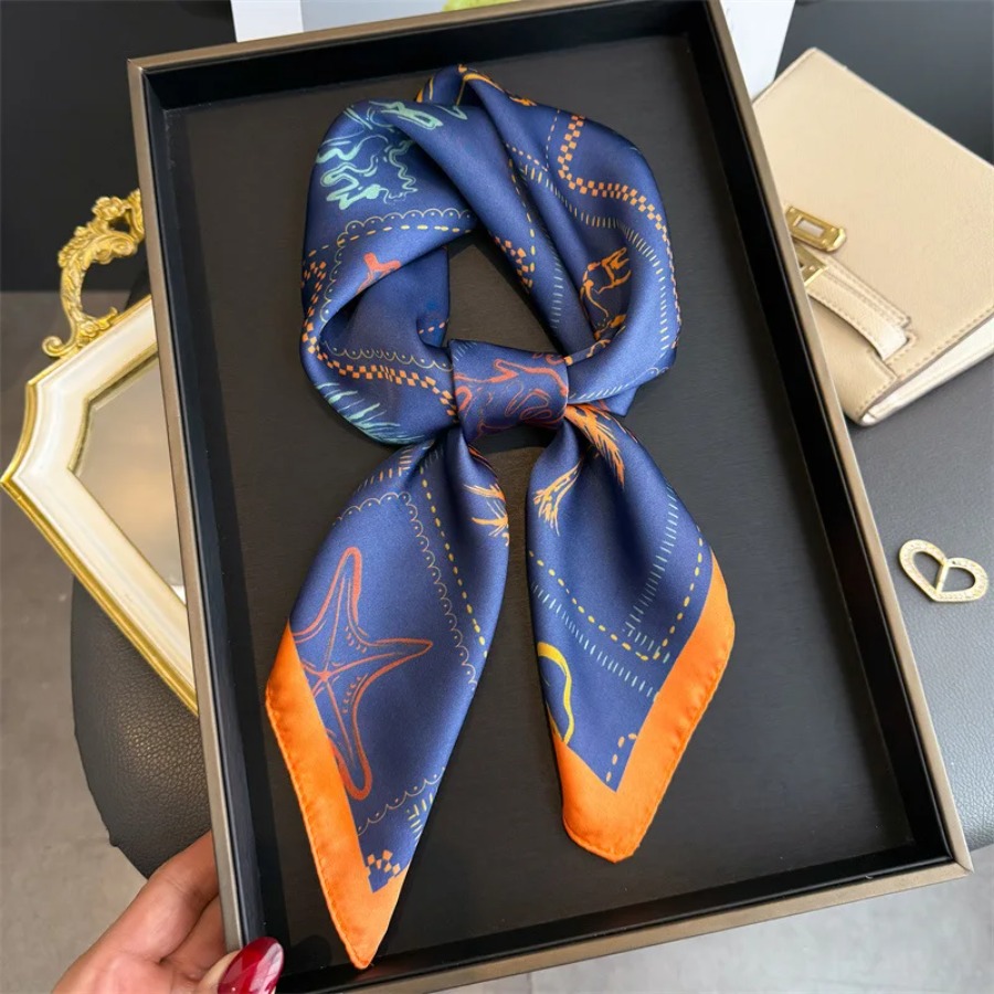 Foulard Quadrato in Seta Blu S - Shawl Wrap Winter recensione e prezzo